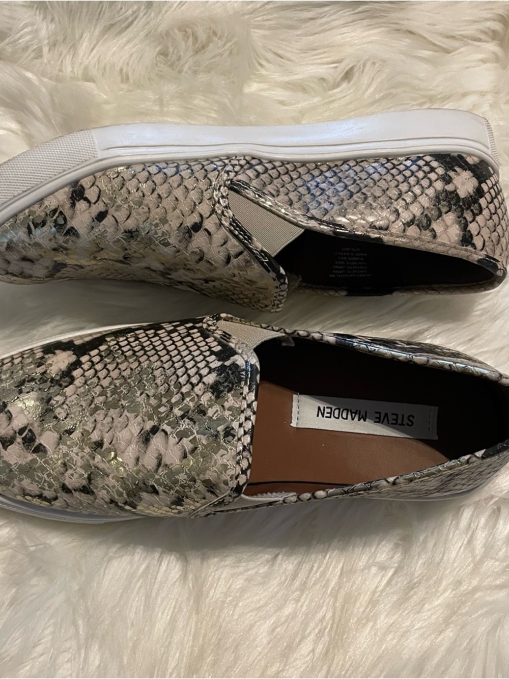 Steve Madden Safaray Metallic Snakeskin Slip On Loafers
